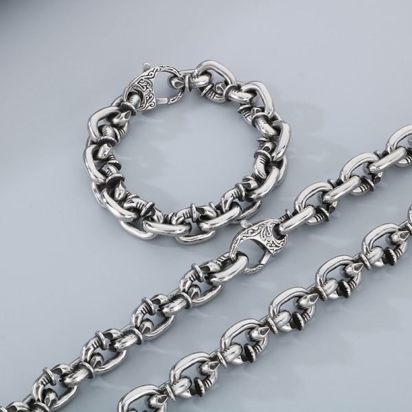 Retro Style Black Square Rivet Stainless Steel Men's Bracelet