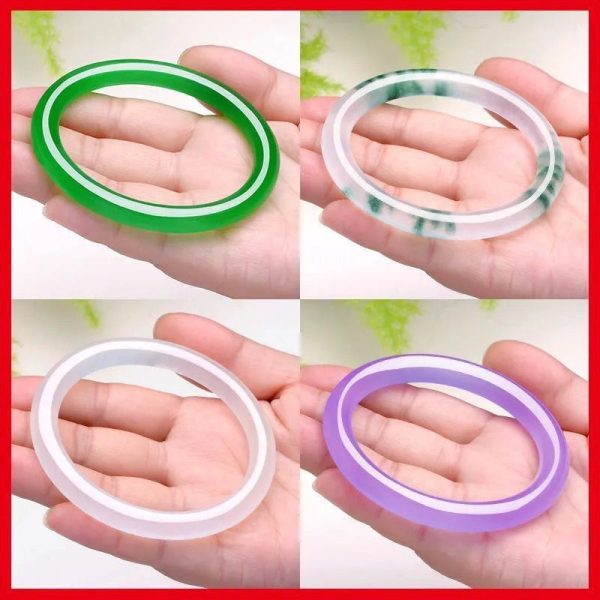 Ice-like Emerald Floating Flower Bracelet For Women