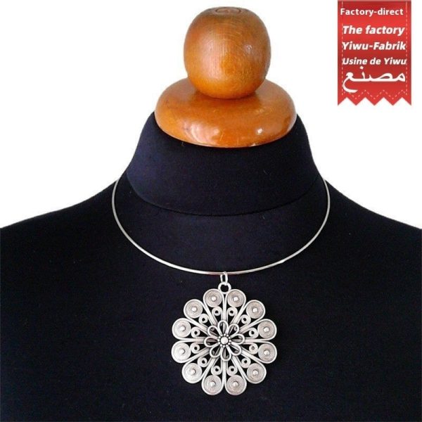 European And American Simple Minority Fashion Golden Versatile Advanced Glossy Spring Open Necklace