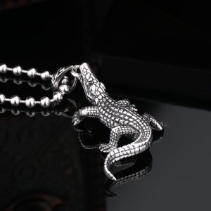 Men's Personality Fashion Vintage Crocodile Pendant