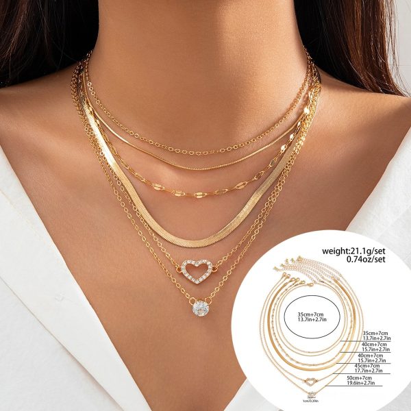 07ed186d-87cb-470e-9e59-4c79be1cd7b1_fine.jpeg Snake Bone Chain Contrast Color Necklace Women's Versatile Diamond