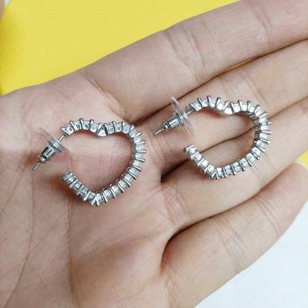 Heart-shaped Big Circle Cut Women Piercing Earrings