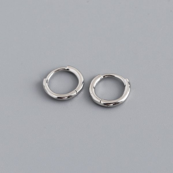 High-quality Circle-shaped S925 Sterling Silver Ear Buckle