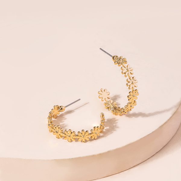 Korean Cute Daisy Statement Stud Earrings Gold Flower Circle Earrings For Women