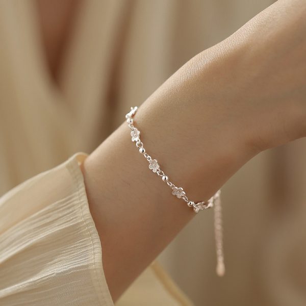Dignified Flowers Bracelet Female All-match And Sweet Design