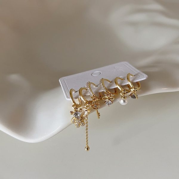 Niche Design Zircon Love Bear Stud Earrings Set