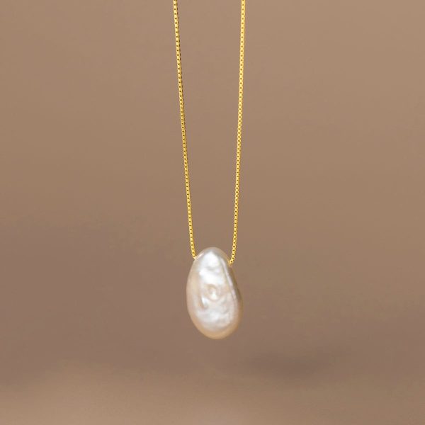 0be0275a-d22f-48df-af4e-f6a66ecf083b.jpg S925 Silver Irregular Flat Pearl Necklace Sweet And Simple