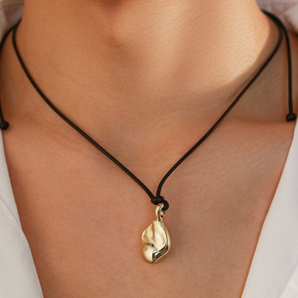 1001ff13-bc7d-44df-8abf-9893b9bfa8dc.jpg Men's Simplicity Leather Wax Line Irregular Pendant Necklace