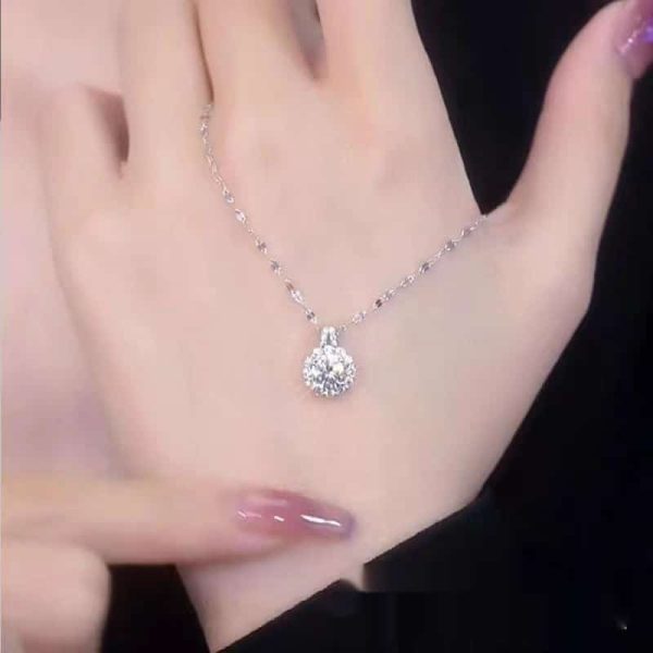 Titanium Steel Moissanite Necklace With Women's Lace Pendant