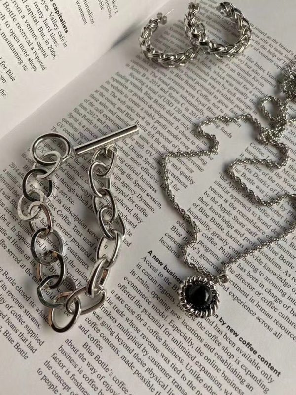 Fashion Jewelry New Niche Round Retro Circle Bracelet Necklace