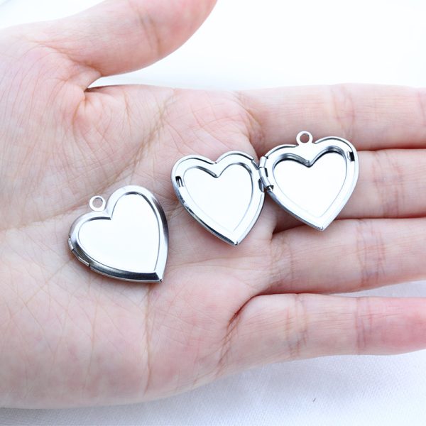 Fashion New Stainless Steel Heart-shaped Photo Box Love Pendant Necklace Accessories