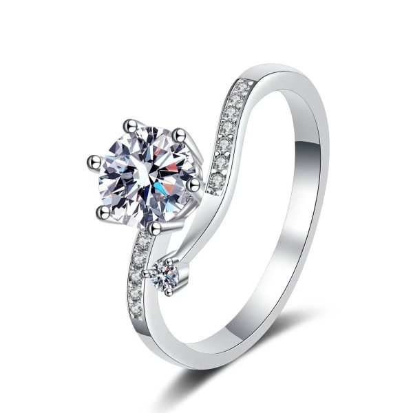 S925 Sterling Silver Inlaid Moissanite Starry Track Ring