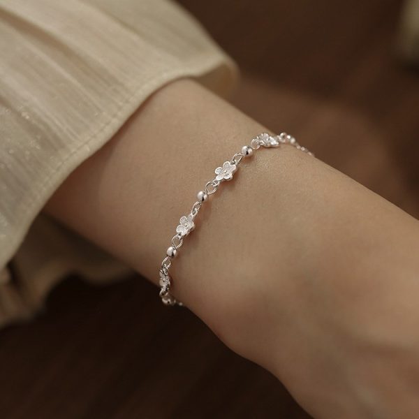 Dignified Flowers Bracelet Female All-match And Sweet Design
