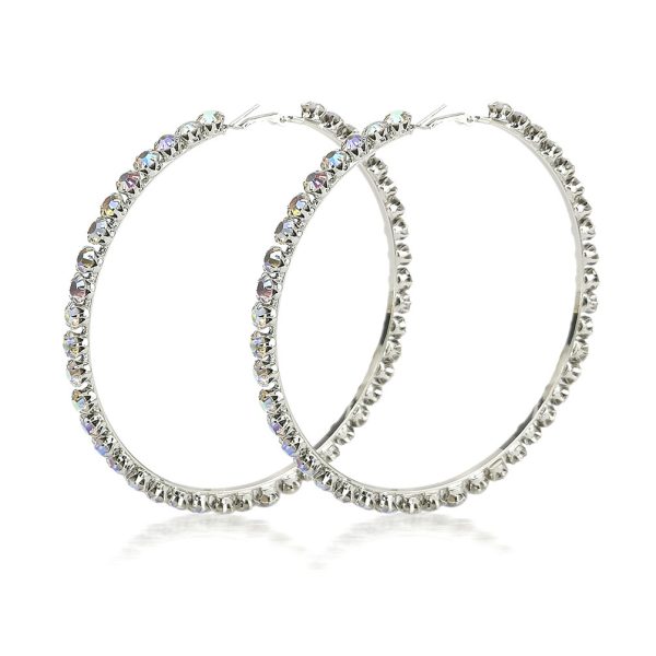 Exaggerated big circle ear circle