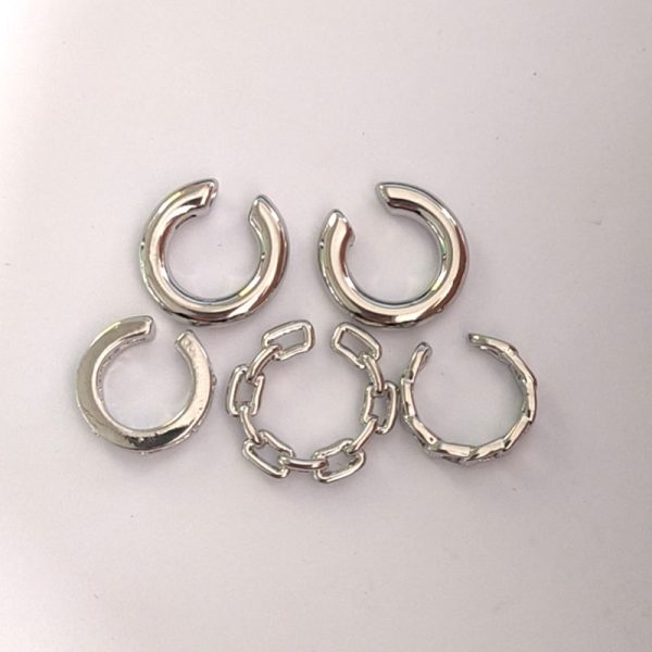 Five-Piece Set Of Simple Twisted C-Shaped Ear Clips