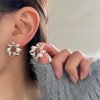 Fashion Jewelry Trendy Circle Twists Stud Earring For Women Simple Temperament Hyperbole Gold Color Ear Daily Wear Jewelry Party Gifts