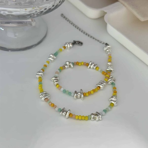 16902863-12a5-4d11-a7cd-a366b8809b15.jpg Retro Minority Advanced Design Irregular Shaped Small Pieces Of Silver Necklace