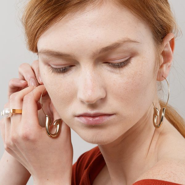 Exaggerated large circle creative pin earrings earrings
