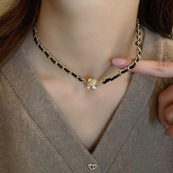 Retro Elegant Leather Winding Chain Diamond Magnetic Necklace