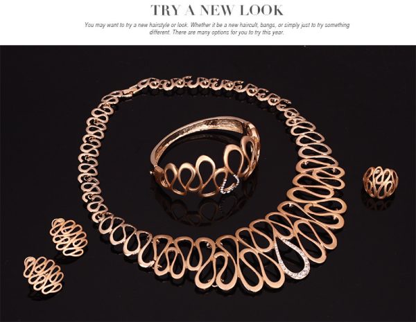 Fashion Creativity Alloy Diamond Necklace Jewelry Set