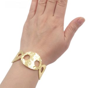 Pig Nose Hollow Design Large Brass Open-ended Bracelet
