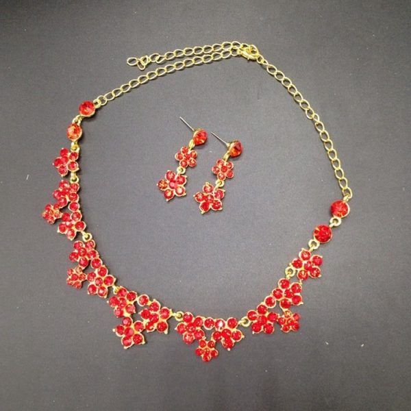 Direct supply of Korean crystal necklace, two sets of bridal jewelry set, fast selling pass for special purpose