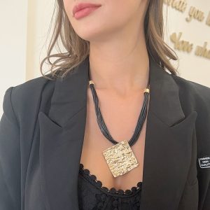 Fashionable All-match Simple Women's Metal Square Pendant