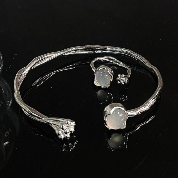 Flower Bud Moonstone Special-interest Design French Gemstone Ring For Women