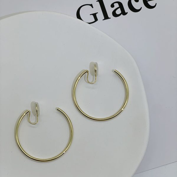 Women's Temperament Circle Mosquito Coil Ear Clip To Show Thinness