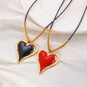 Minimalist Exaggerated Big Heart Multi-color Pendant Necklace