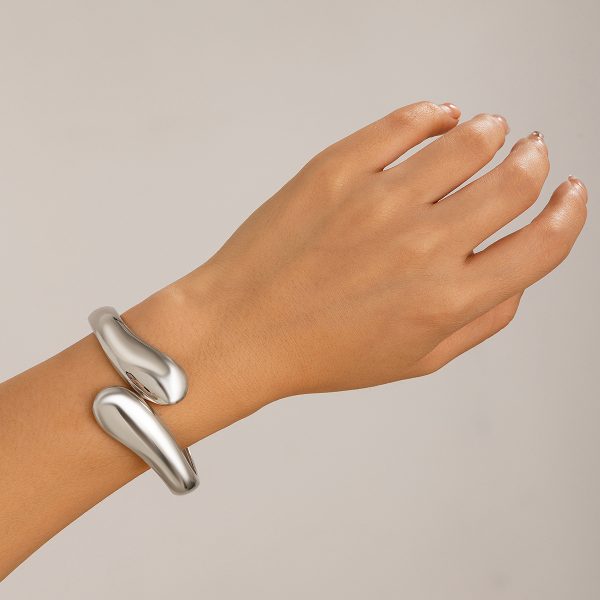 Women's Exaggerated Large Water Drop Metal Glossy Surface Mirror Open-ended Bracelet