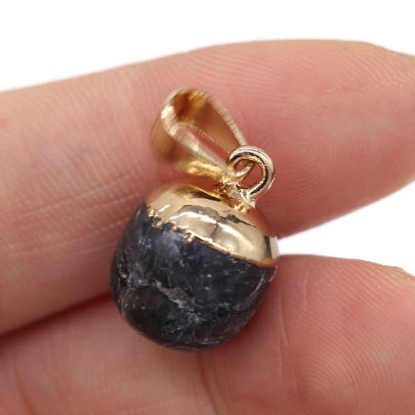 Natural Stone Semi-precious Stone Small Bean Shaped Pendant Handmade Necklace