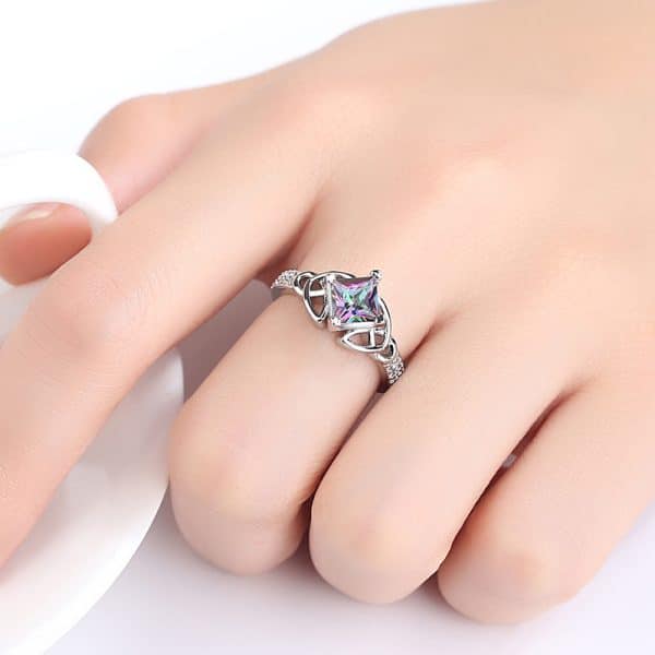 Colorful stone square diamond ring