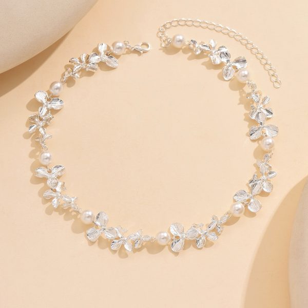 Bright Silver Flower Pearl Curved Needle Necklace