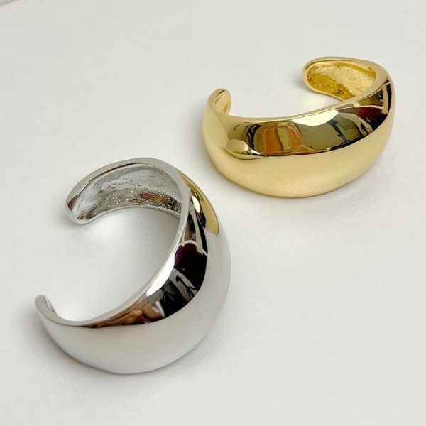 Niche Wide Metal Curved Glossy Bracelet Light Luxury High Sense