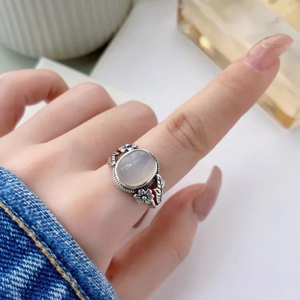 White Chalcedony Vintage Ring Versatile Personality