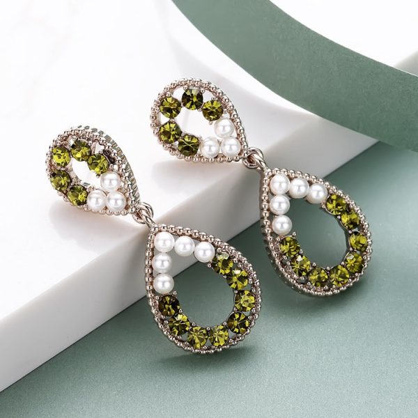 Simple Diamond Cutout Drop Earrings