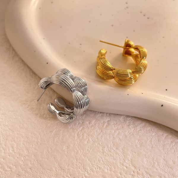 Fashion Simple Double Circle Plant Texture Ear Studs