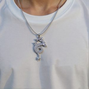 Fashion Vintage Dragon-shaped Red Eye Pendant Necklace
