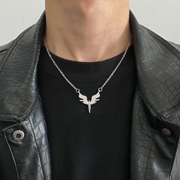 Fate Of Heart Wings Diamond-studded Necklace Men And Women Cold Wind