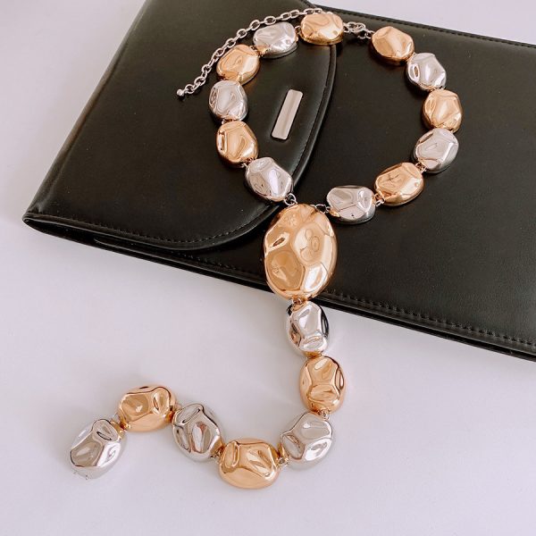 2e8ab9f5-ae64-4ec4-b007-8101a26f7ecc.jpg Pleated Necklace Personalized All-match Sweet Cool Style Clavicle Chain