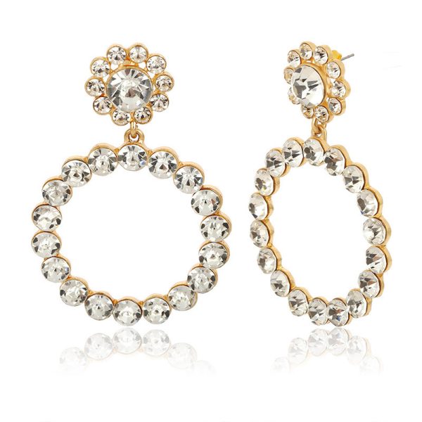Atmospheric circle pearl earrings