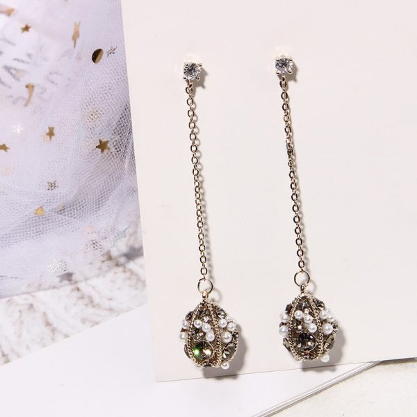 Women's water drop silver earrings