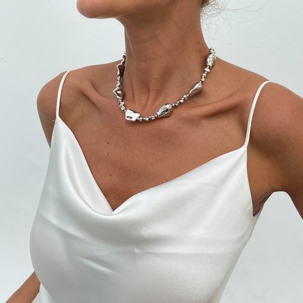 Personalized Trendy Shaped Pearl Necklace For Women