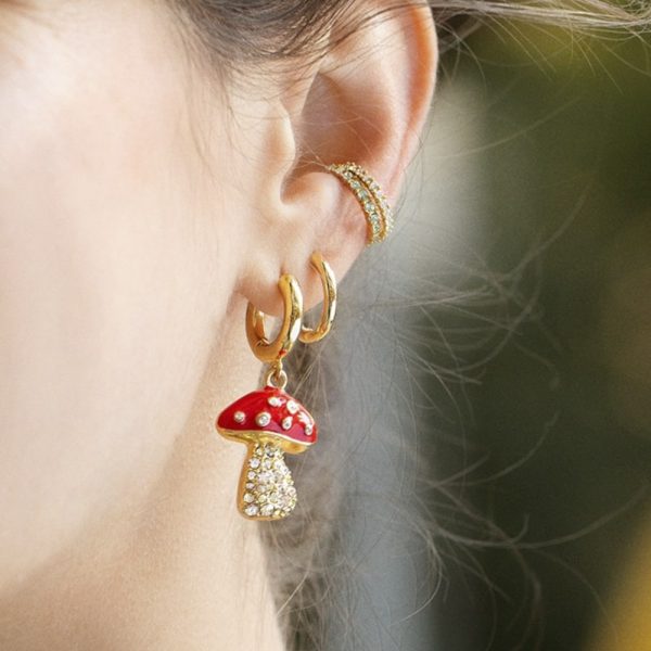 Mushroom oil drop diamond earrings