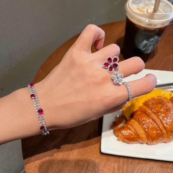 Colorful Bright Crimson Gemstone Flower Grape Purple Zircon Shining Diamond Flower Ring