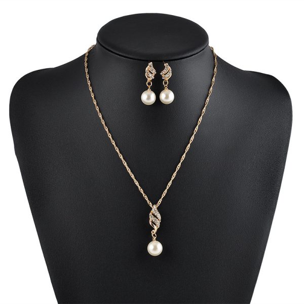 Simple Pearl Diamond Hemp Flowers Chain Earrings Necklace Jewelry Set
