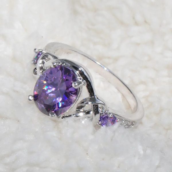 Women's European And American Oval Winding Ring