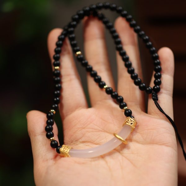 Natural Frosted Black Agate White Chalcedony Necklace
