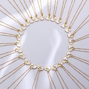 3e66f8cb-541f-4b4b-9528-04ae78aeeed3.jpg 18K Real Gold Plating Letter In White Fritillary Advanced Cold Style Female Clavicle Chain